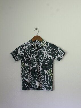 Boy's manuheali'i polo size XS